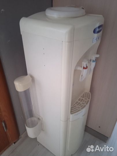 Кулер для воды