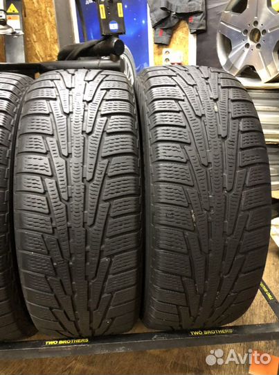 Nokian Tyres Hakkapeliitta R 235/60 R17 106R