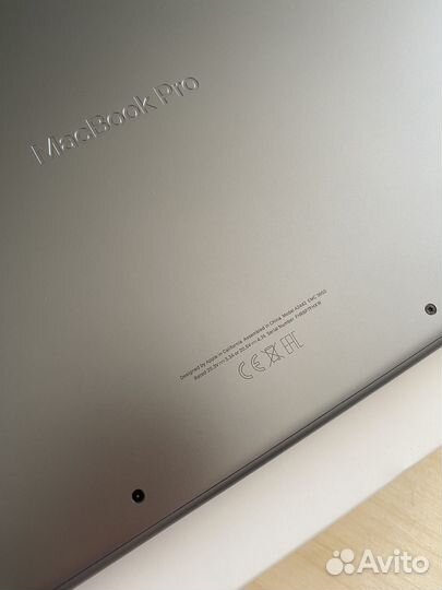 Macbook pro 14 Apple m1 pro