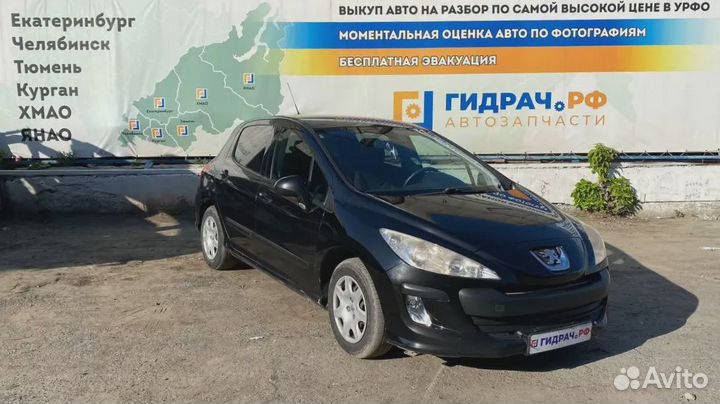 Накладка блока управления отопителем Peugeot 308