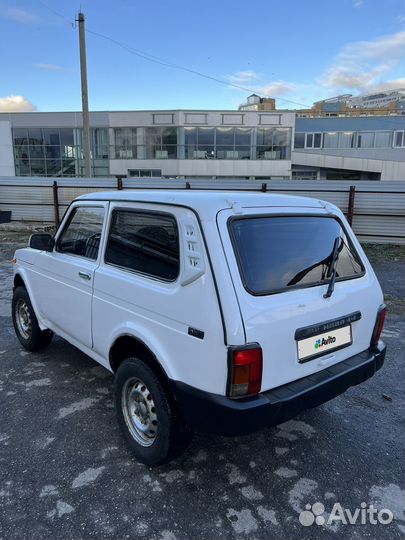 LADA 4x4 (Нива) 1.7 МТ, 2001, 100 000 км