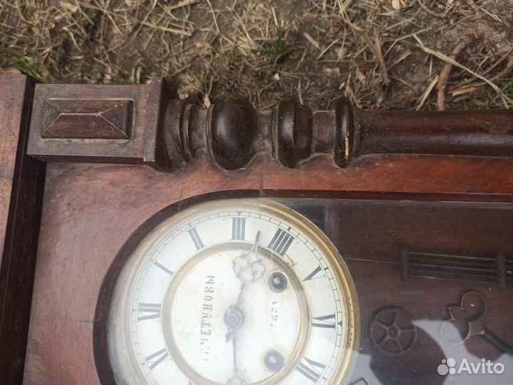 Старинные настенные часы