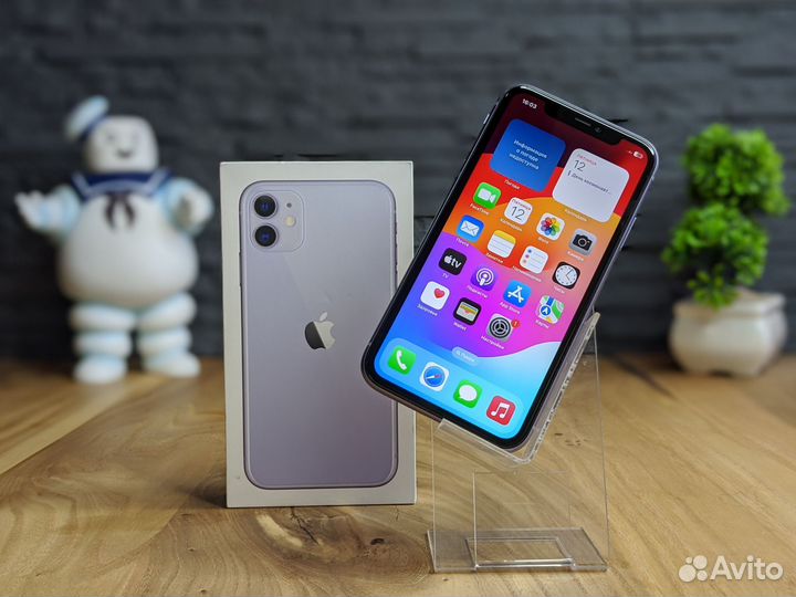 iPhone 11, 64 ГБ
