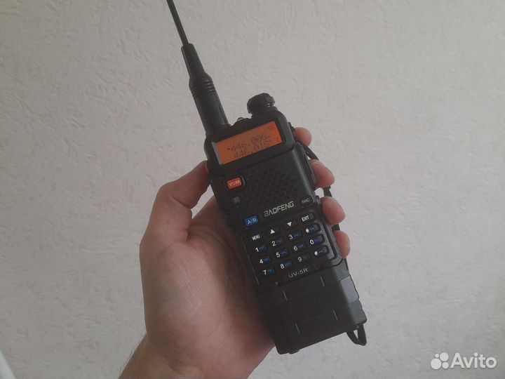 Рация baofeng uv 5r на батарейках