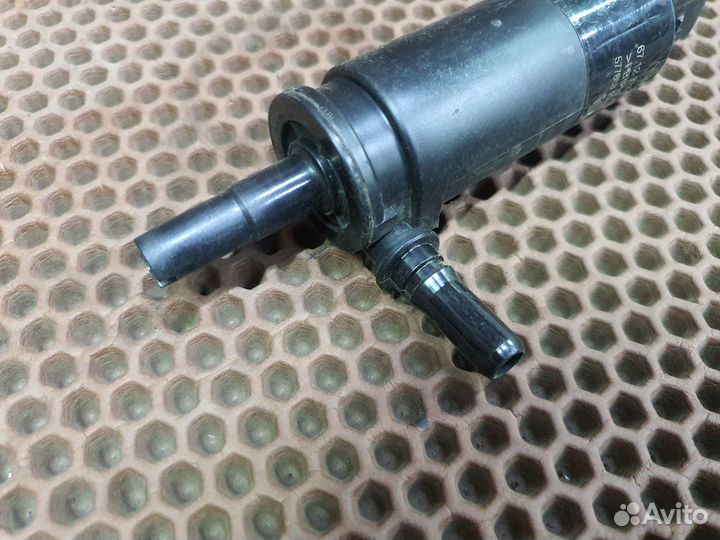 Насос системы омывателей фар BMW F15 F16 F85 F22
