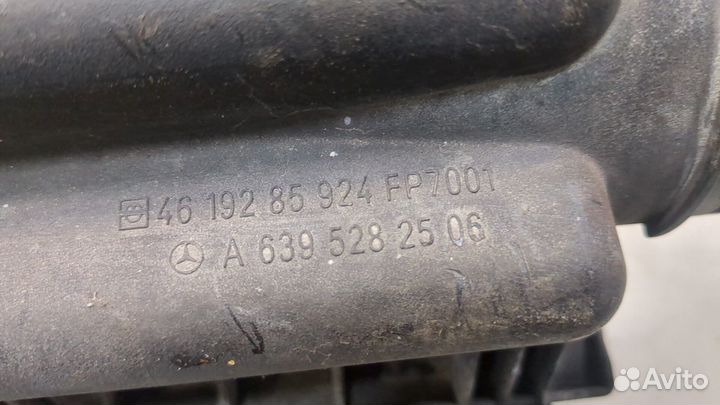 Корпус воздушного фильтра Mercedes Vito W639