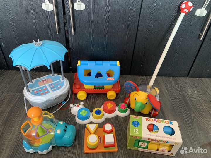 Развивающие игрушки,машинки интерактивные