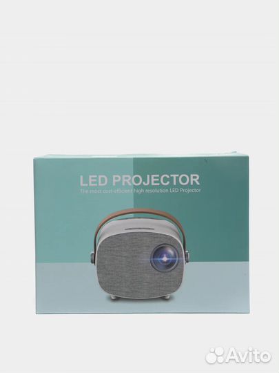 Мини проектор новый