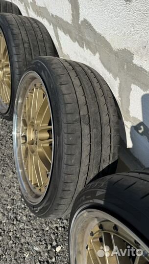 Yokohama Advan Sport V105 235/35 R20 и 265/30 R20 97Y