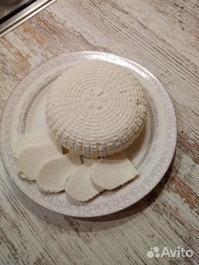 Продам козье молочко и адыгейский сыр