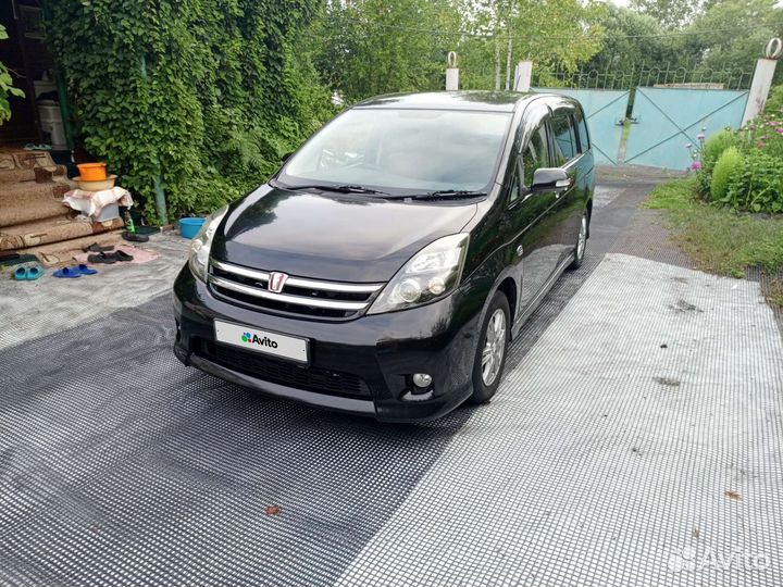 Toyota Isis 1.8 CVT, 2010, 173 000 км