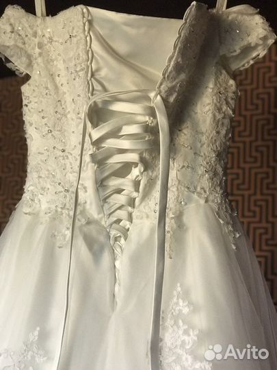 Свадебное платье