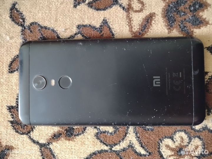 Xiaomi Redmi 5, 4/64 ГБ