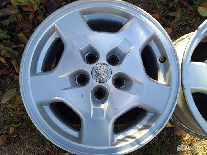 Диск литые r16