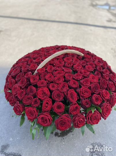 Корзинка из 51ш и 101ш Роза