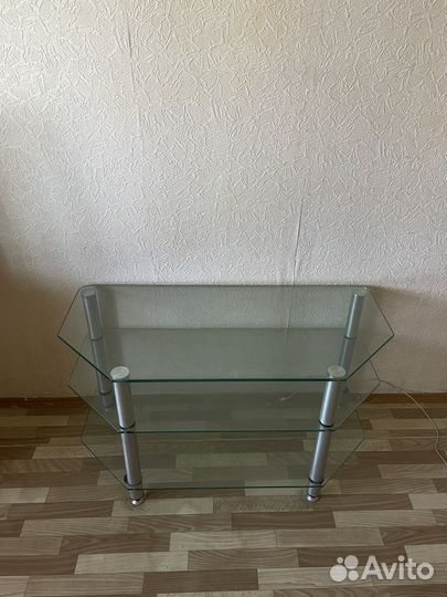 Стеклянная тумба под тв