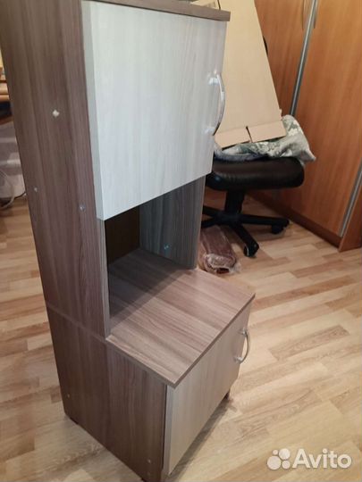 Тумбочка прикроватная