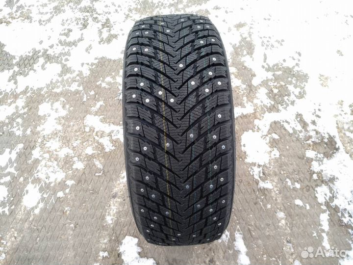 Arivo Ice Claw ARW7 215/50 R17 95T