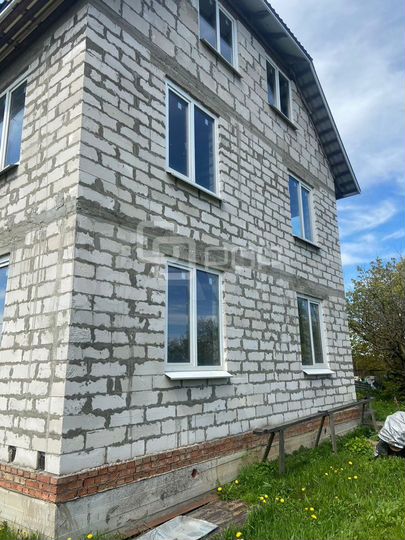 Дом 313,5 м² на участке 7,5 сот.