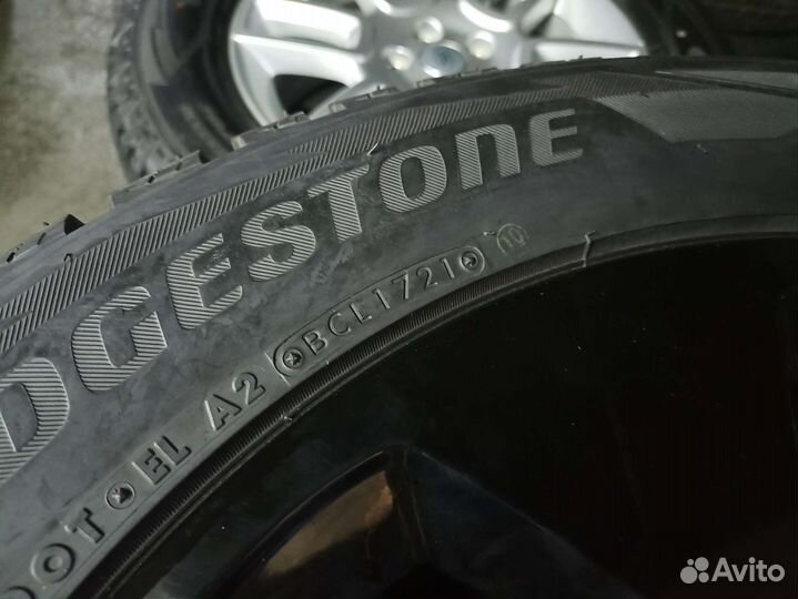 Bridgestone Blizzak DM-Z2 275/50 R20