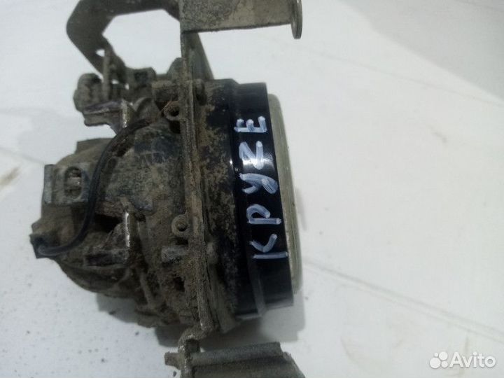 Правая противотуманная фара Suzuki Swift 3
