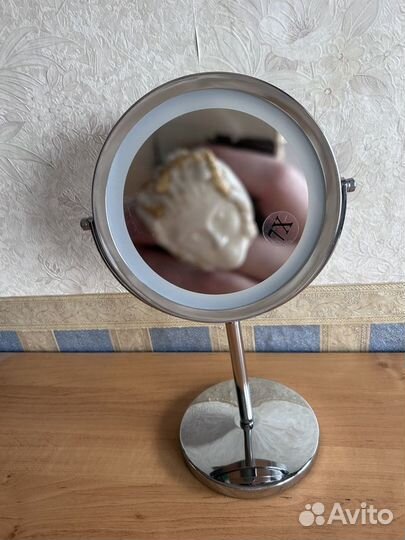 Зеркало настольное с подсветкой для макияжа