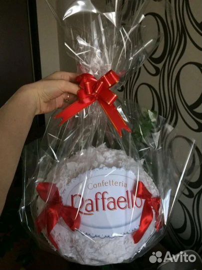 Большое рафаэлло