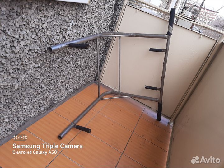 Турник настенный бу