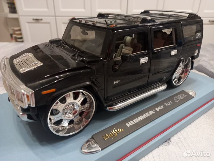 Внедорожник Maisto Hummer H2 SUV 2003 25см 1:18