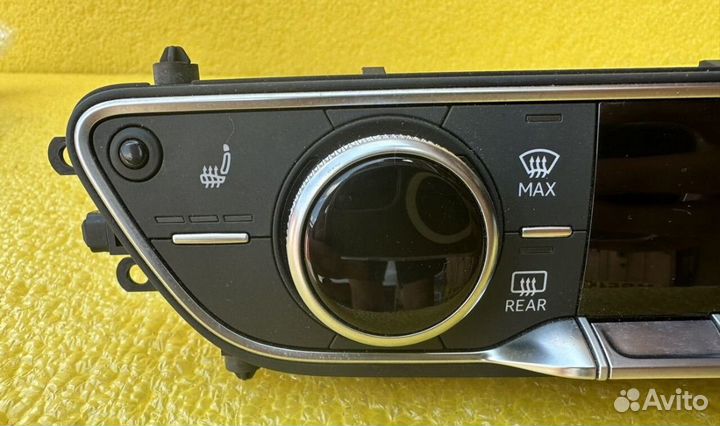 Блок климата Audi A4/A5 B9/8W 8W0820043T