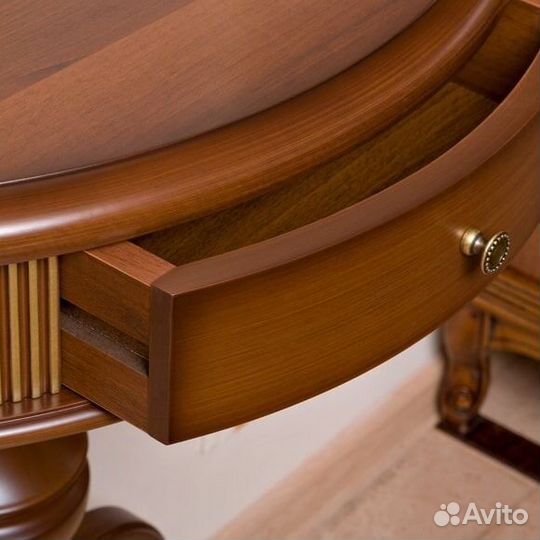 Стол консольный 