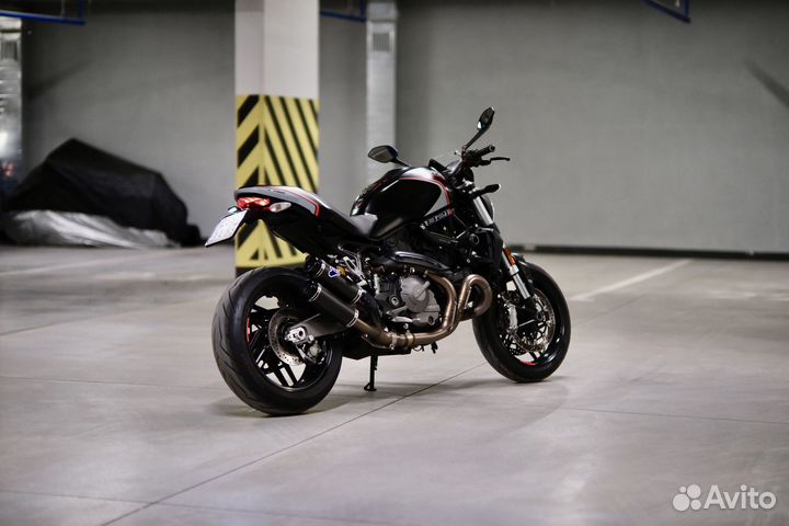 Ducati monster