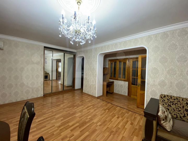 2-к. квартира, 63 м², 1/5 эт.