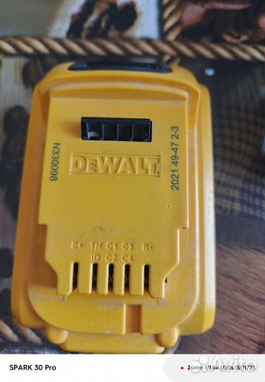 Шуруповерт dewalt dcd 805