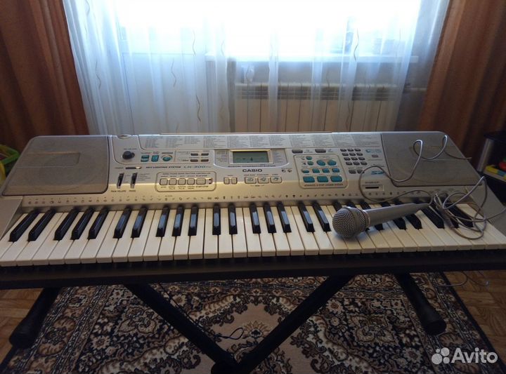 Синтезатор casio lk 300 key lighting