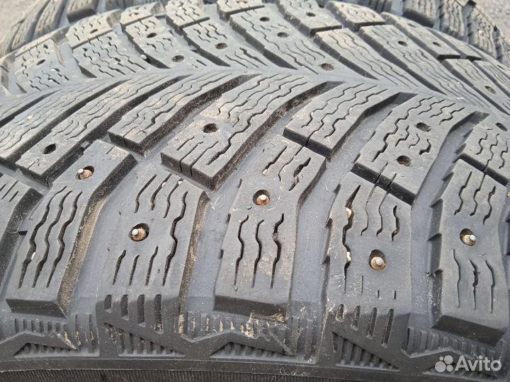 Michelin X-Ice North 4 235/45 R18 98T