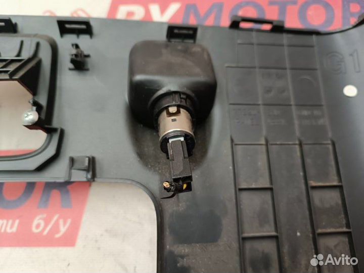 Накладка декоративная на торпедо Honda Fr-V 2007