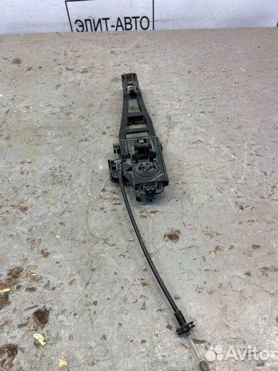 Кронштейн ручки двери левый Ford Focus 2 1.4 2008