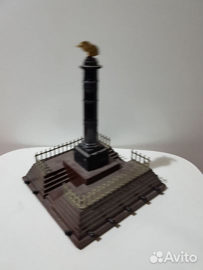 Часы ракета Коперник