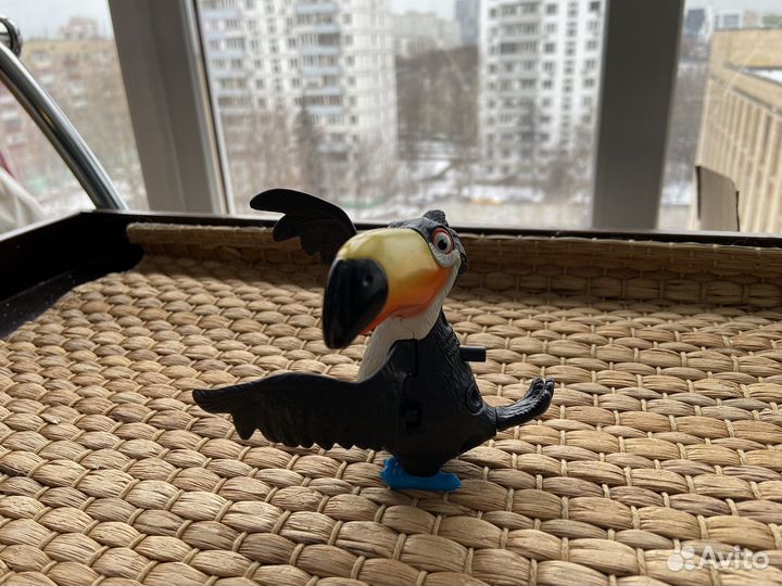 Фигурка Тукан