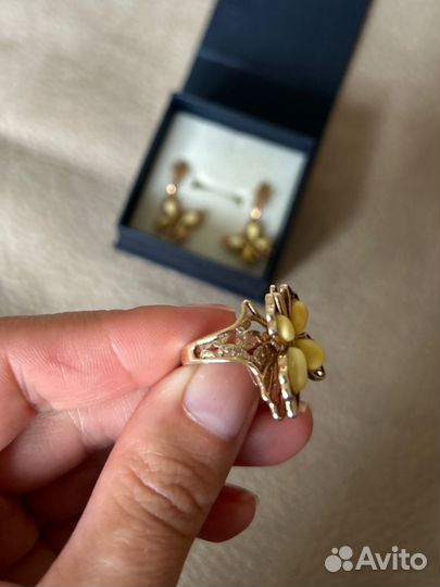 Комплект серьги и кольцо серебро с белым янтарем