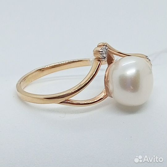 Золотое кольцо с камнем 17,5р