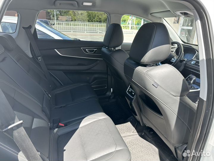 Прокат авто 7 мест Chery Tiggo 8, аренда авто