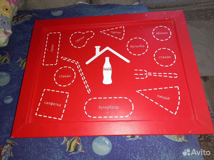 Столик Coca-Cola