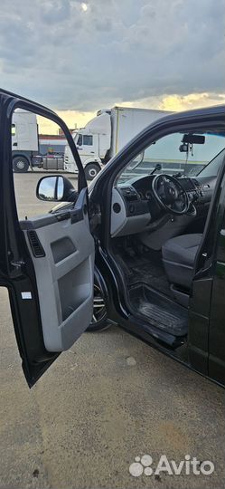 Volkswagen Transporter 2.0 МТ, 2014, 179 000 км