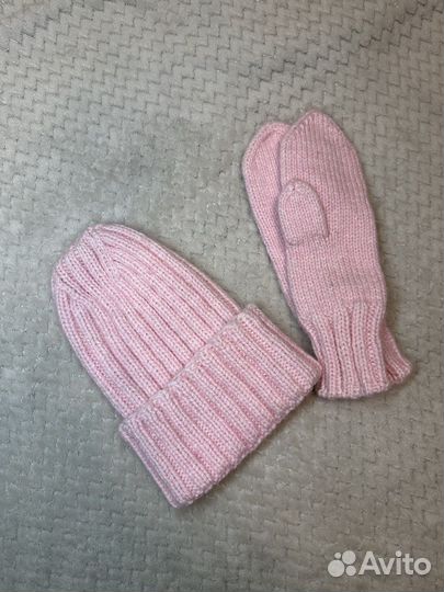 Комплект Шапка и варежки женский