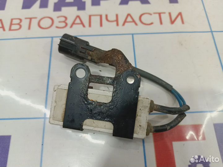 Резистор Toyota Corolla (E120) 85928-12020