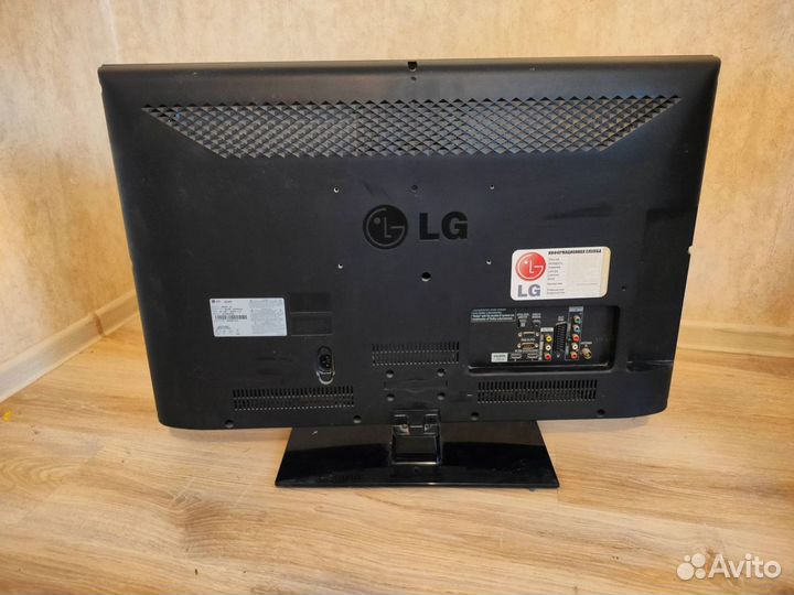 Телевизор LG с пультом бу