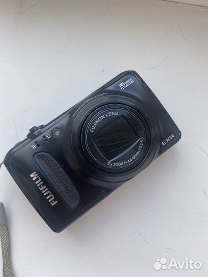 Компактный фотоаппарат Fujifilm FinePix F660EXR