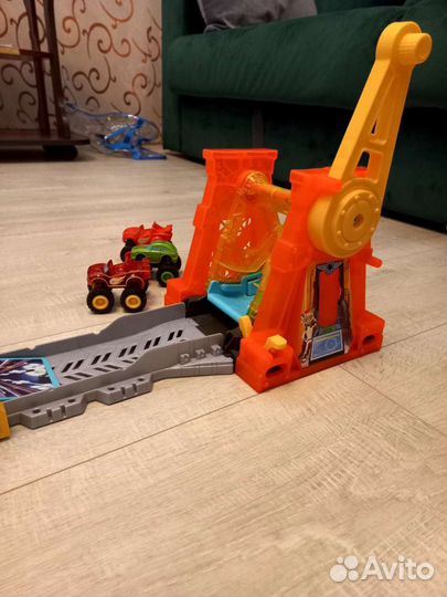 Гиперпетля Вспыша и чудо машинок